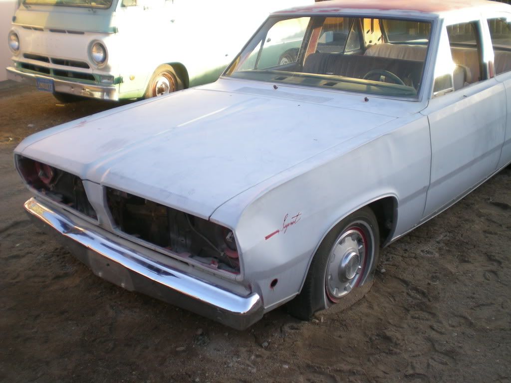 68 valiant 4 dr parting out